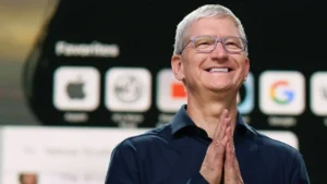 Apple, Tim Cook, John Ternus, CEO, teknoloji