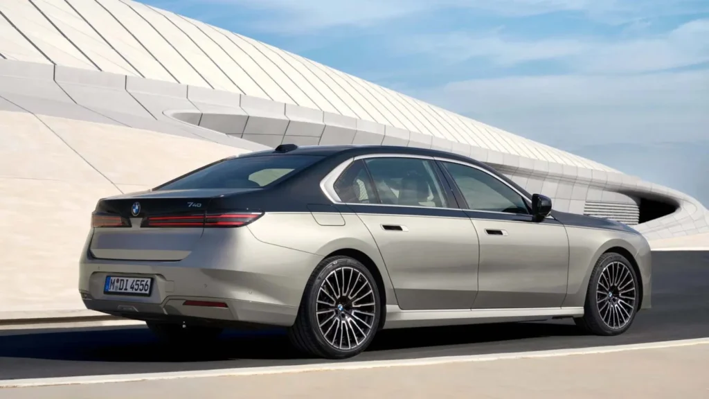 BMW 7 Serisi, elektrikli otomobil, i7, hibrit motor, otomobil teknolojileri