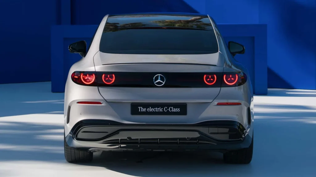 Mercedes-Benz, C-Serisi, elektrikli otomobil, C400 4Matic Electric, MBUX