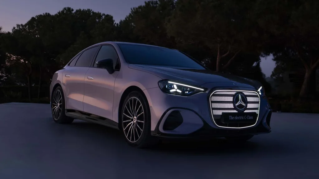 Mercedes-Benz C-Serisi, elektrikli otomobil, C400 4Matic Electric, MBUX