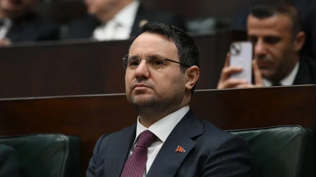 sosyal medya, Akın Gürlek, T.C. kimlik numarası, e-Devlet, sosyal medya düzenlemesi