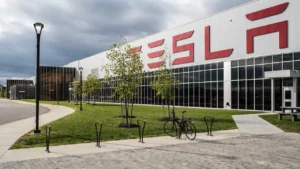 Tesla, Elon Musk, elektrikli araç, Terafab, otonom sürüş