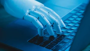 Intel Raporu: İş Yerinde Robotlar Kritik Eşiği Aşmak Üzere
