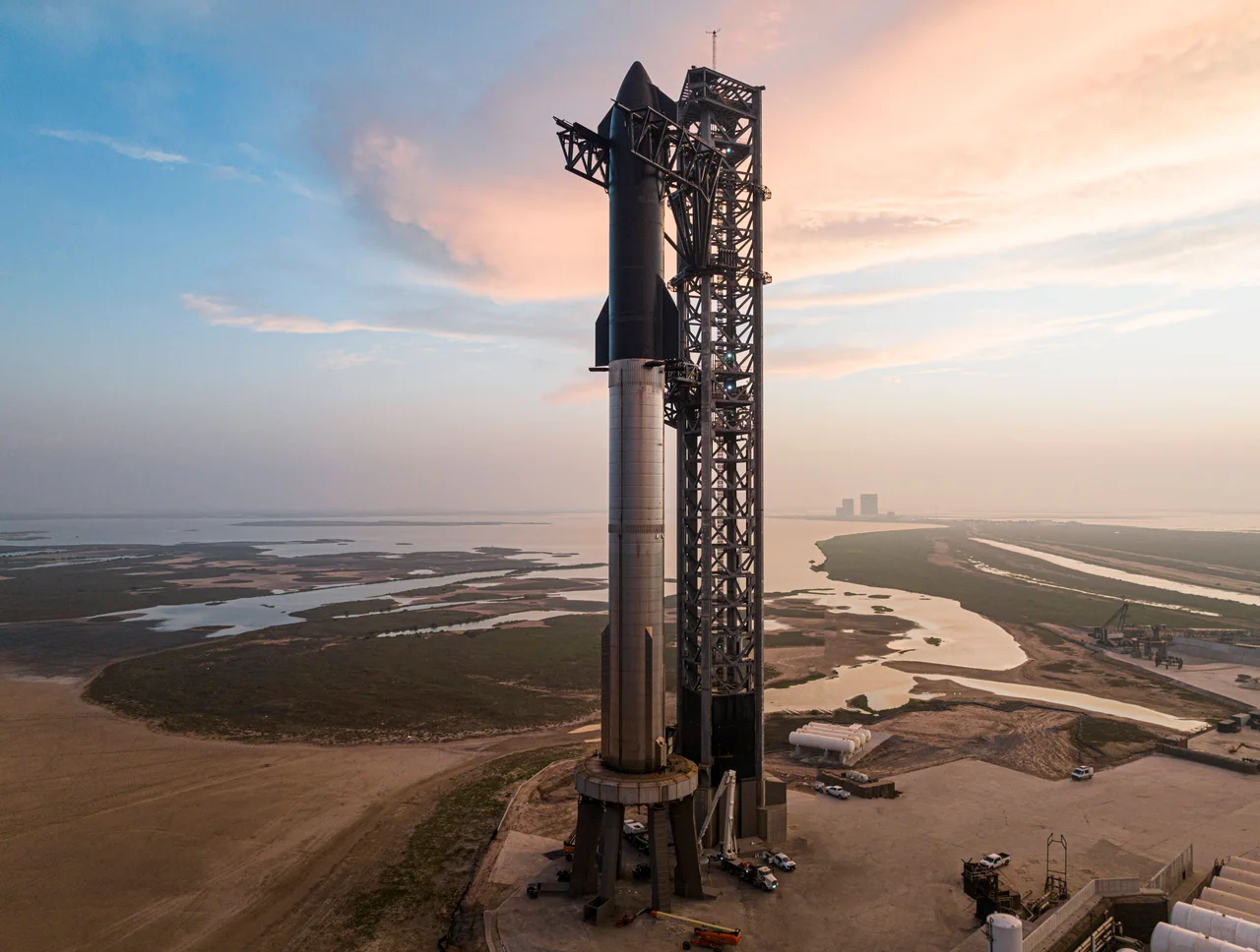 SpaceX says harmonic response caused Starship failure • The Register SpaceX, Starship, Starlink, Elon Musk, uzay teknolojileri
