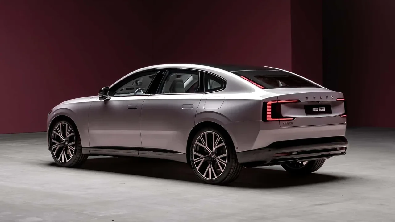 Volvo ES90, elektrikli sedan, Volvo Türkiye, elektrikli araç, SPA2 platformu